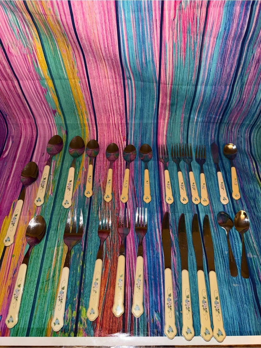 Pfaltzgraff Tea Rose Flatware Stainless Plastic Handle 22 Piece Set See Pics